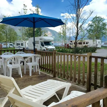 Alpehytte Camping Class Lago Di Pusiano *